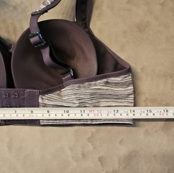 Lululemon bra - Picture 3 of 3